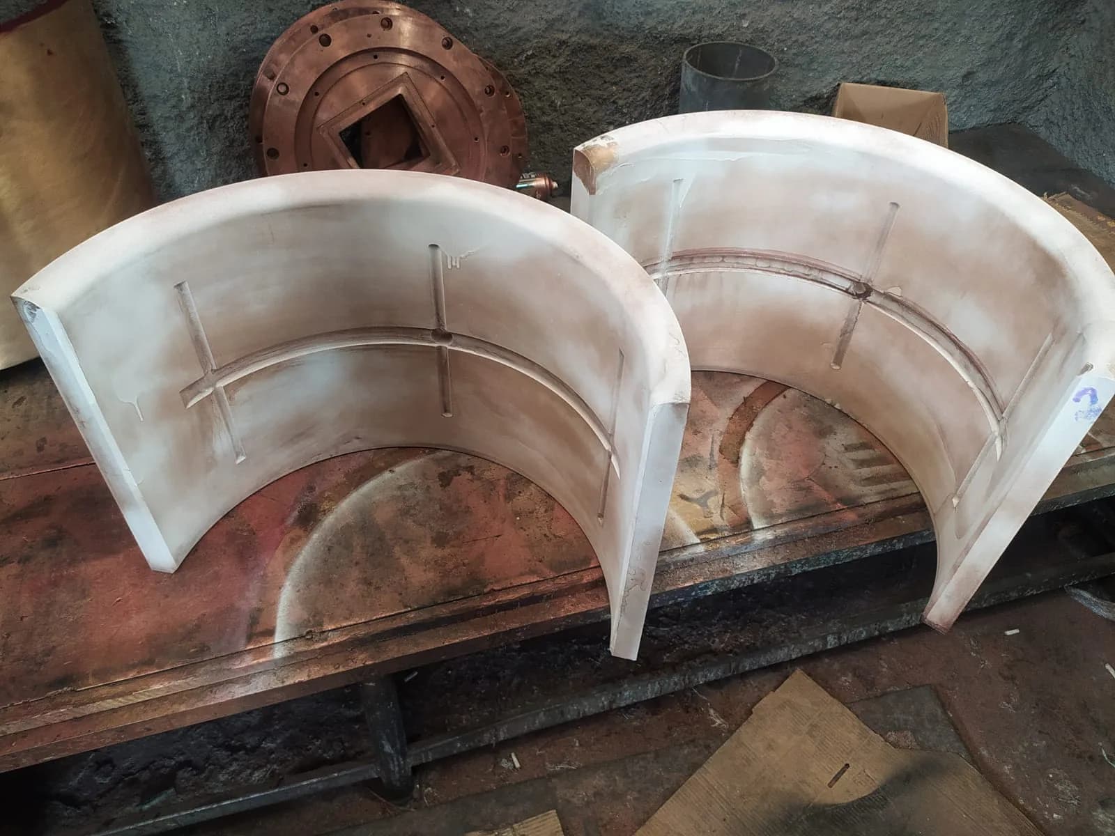 Liquid penetrant test after white developer application on a copper component