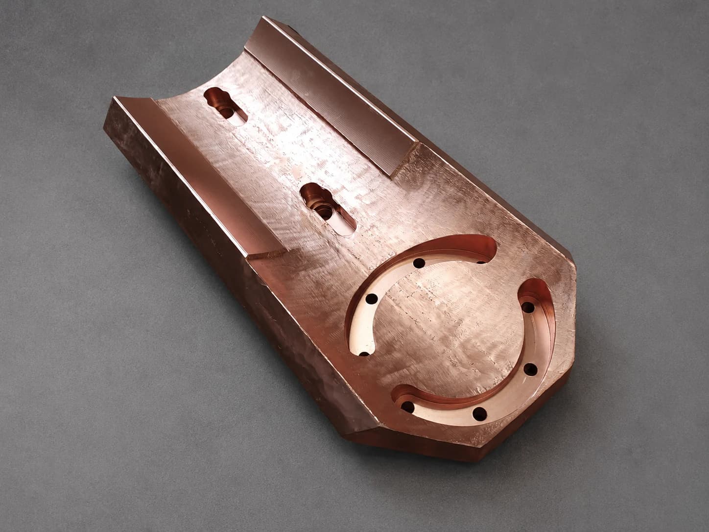 Copper contact plate manufactured by Itametais